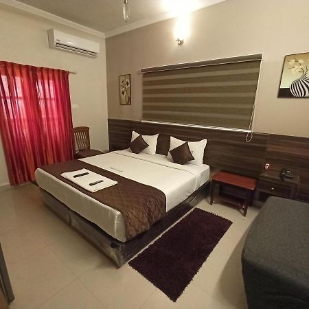 Hotel I-Way Residency Perungudi Madras Buitenkant foto