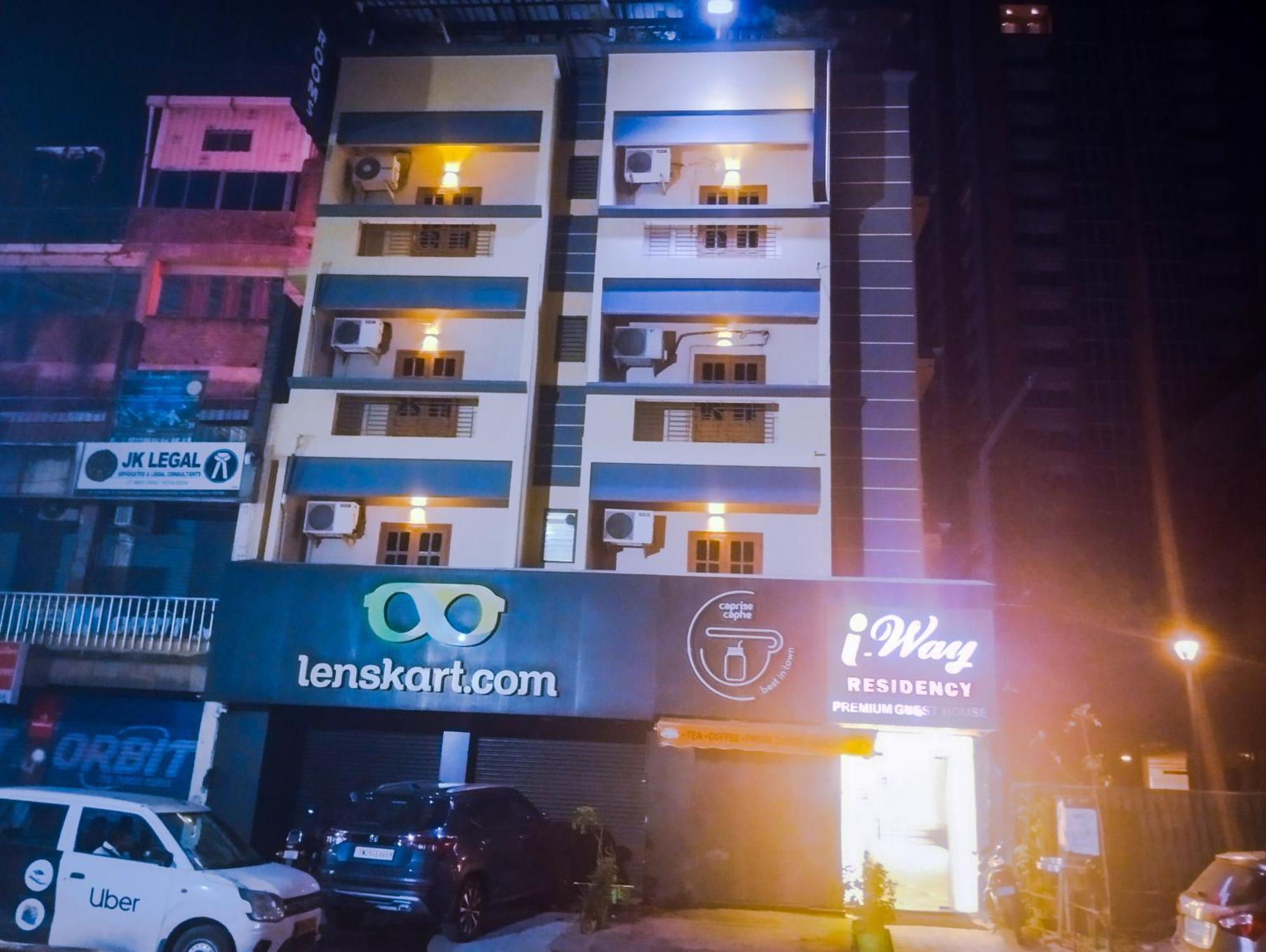 Hotel I-Way Residency Perungudi Madras Buitenkant foto