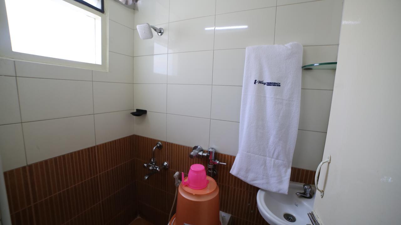 Hotel I-Way Residency Perungudi Madras Buitenkant foto
