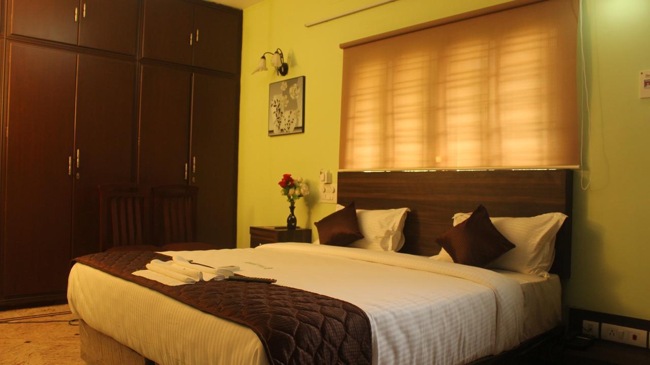 Hotel I-Way Residency Perungudi Madras Buitenkant foto